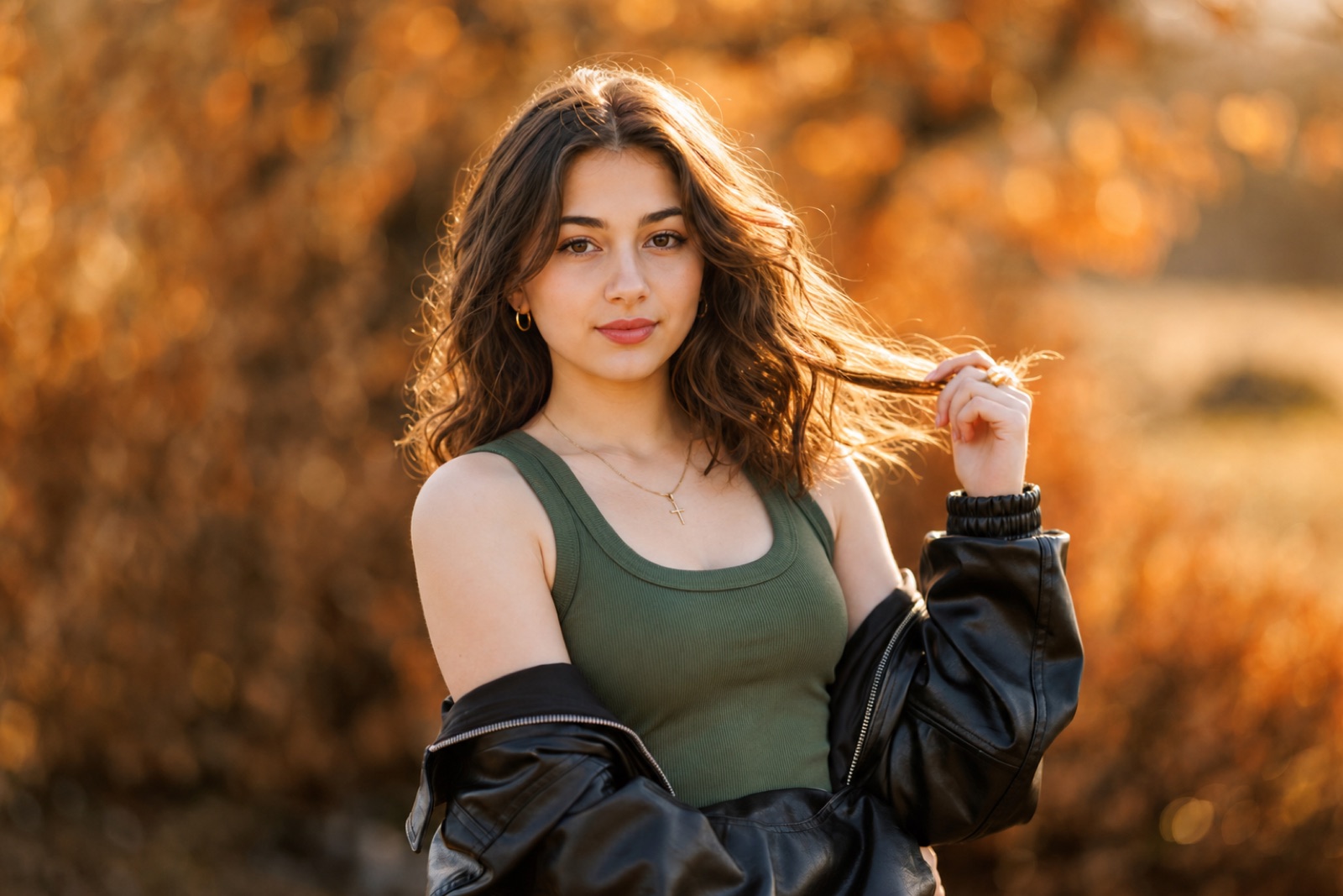 Elevă fotografiată într-un portret